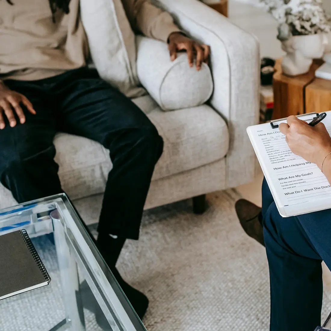 How Psychodynamic Therapy Supports Self-Awareness